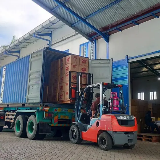 Pengiriman Hasil Produksi UMKM dan Perusahaan Besar Raja Container